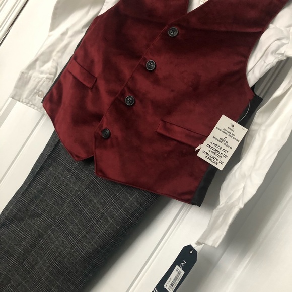 Boy 4 Piece Set - Picture 2 of 7